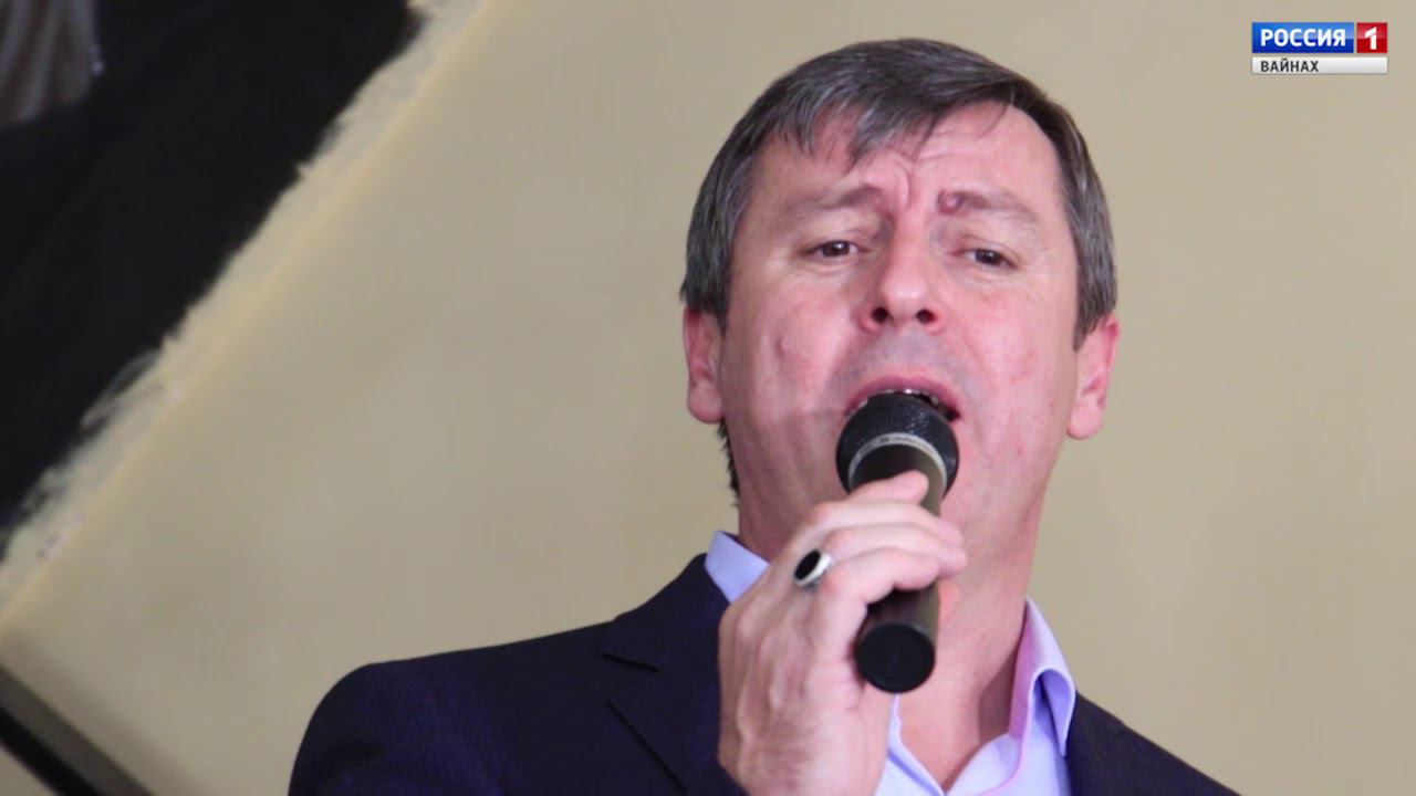 Гадаев ихсан. Валид гадаев фото. Валид гадаев песни из радио. И. Валид гадаев песни из радио.