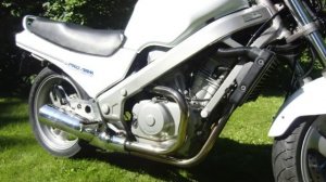 Honda NTV 650 revere