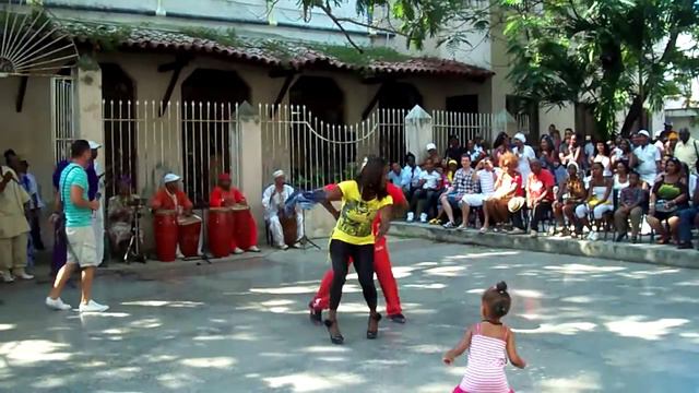 Маркос Фернандес и Иснави - румба смотреть онлайн