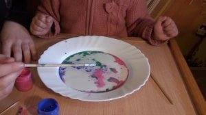 рисуем гуашью на молоке