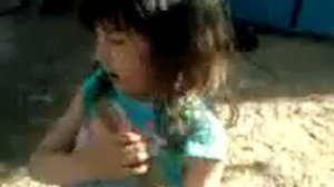 Ты не видишь что ли ,что я Анджелина Джоли