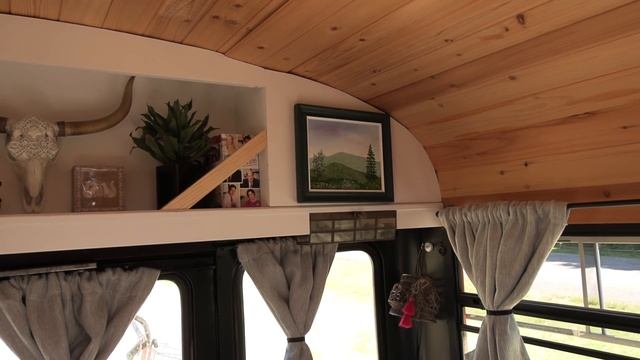 AMAZING School Bus Conversion to TINY HOME Camper Will Make You Want To Hit The Road FULL TIME! смотреть онлайн