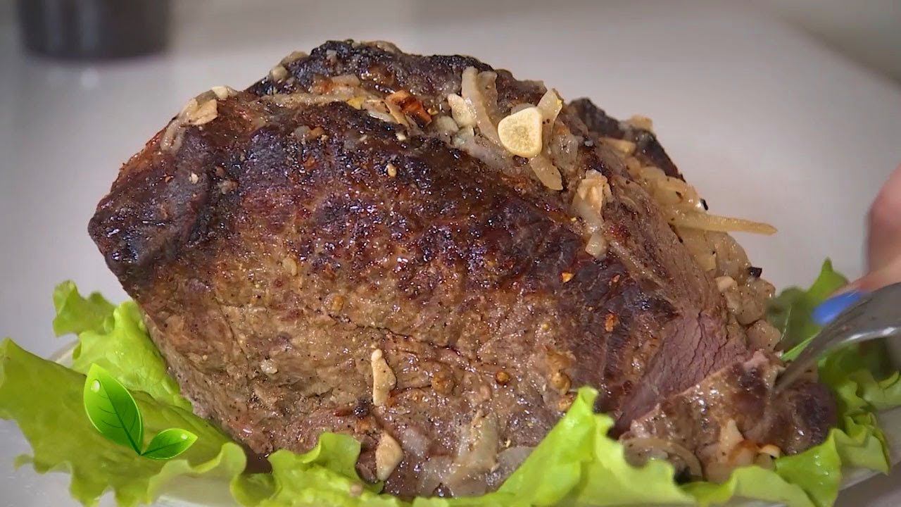 Блюдо дня. Мясо, запеченое со свербигой. Вкуснее блюда вы не пробовали. Пальчики оближешь. смотреть онлайн