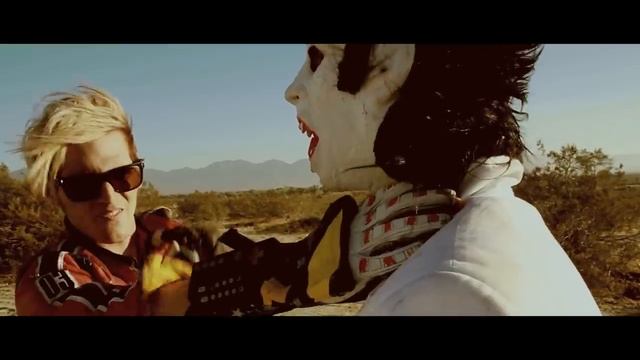 My Chemical Romance - Na Na Na [Official Music Video] смотреть онлайн