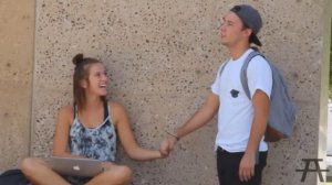 Как взять любую девушку за руку