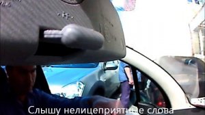 Выделенная стоянка для инвалидов у поликлиники