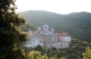 08. Одна ночь в пустыне Святой горы Афон. Часть 8. Война дьявола и противоборство ему.mp4