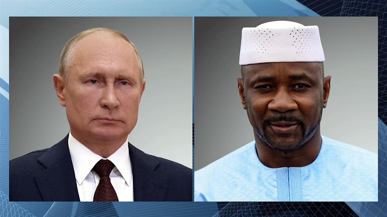 Владимир Путин обсудил по телефону с президентом Мали двусторонние отношения и ситуацию вокруг Ни...