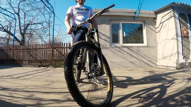 8 ТРЮКОВ ДЛЯ НОВИЧКОВ НА ВЕЛОСИПЕДЕ