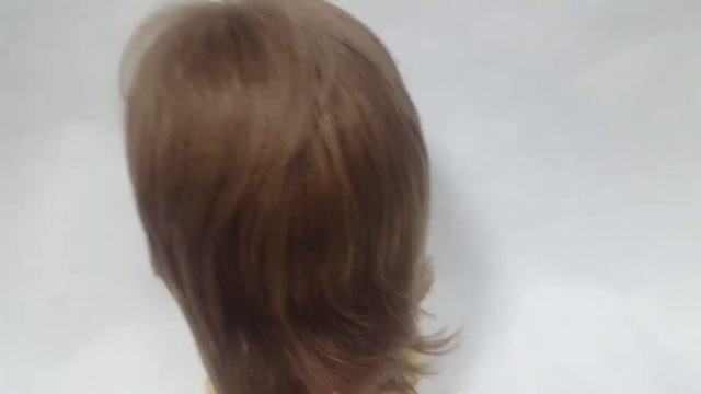 Парик из натуральных волос средней длины