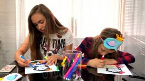 3 МАРКЕРА ЧЕЛЛЕНДЖ / 3 MARKER CHALLENGE / Мы Рисуем Вы Голосуете / Вика против Саши / ВИКИ ЛАЙФ