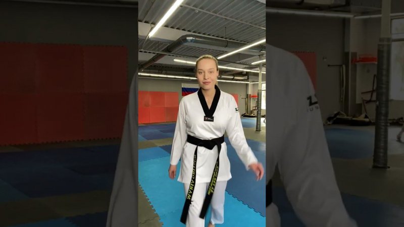 Добок WT Tusah Evo Uniform Female Dan