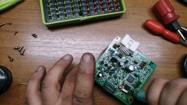 Mazda 626 GF 98г.в. Ремонт бортового компьютера. смотреть онлайн