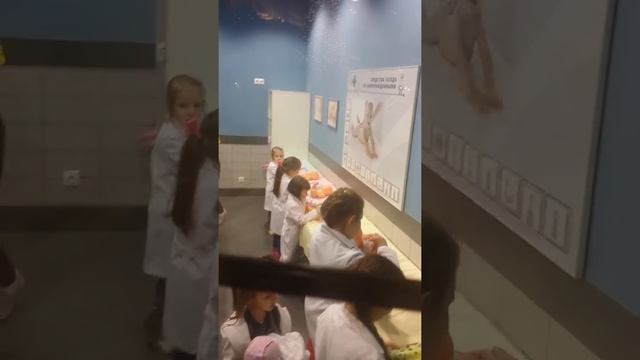 Когда 5-летняя девочка впервые увидела голого мальчика