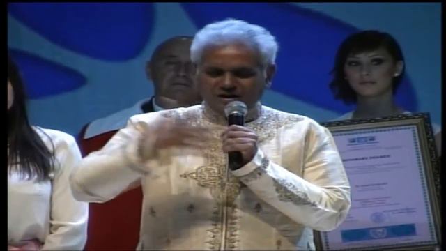 Dr. Madhu Krishan, Dr. Shefki Hysa and Dr. Sandor Milesz in Budapest, Hungary смотреть онлайн