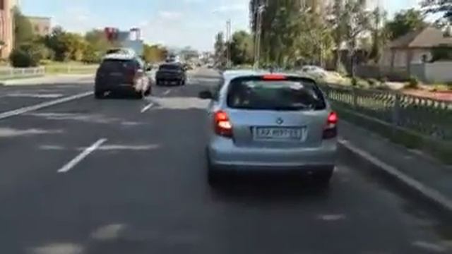 Рейд ГАИ. разговаривать по мобильному телефону запрещено а командиру взвода можно смотреть онлайн