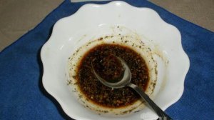 Мясо маринованное в соевом соусе с чесноком в фольге в духовке