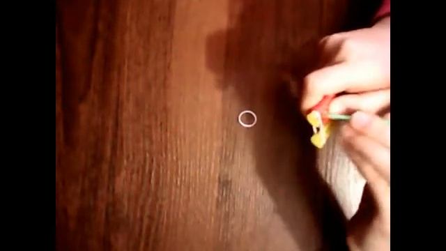 Плетение из резинок.Цветок!!! смотреть онлайн