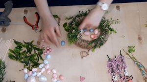 Весенний пасхальный венок | Композиция на стол или дверь | Бюджетный материал | Декор своими руками