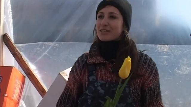 Астраханские мужчины десятками скупают букеты смотреть онлайн