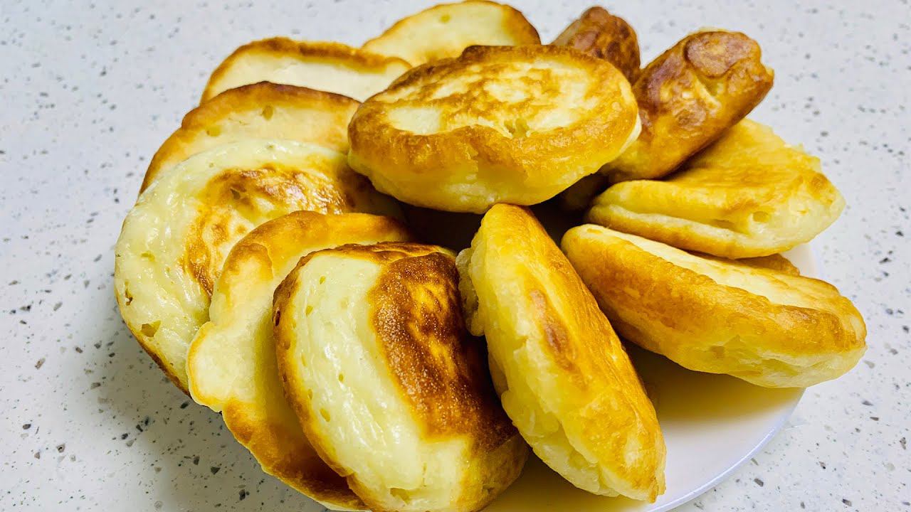 Оладьи на кефире как ПУХ. СЕКРЕТНЫЕ ФИШКИ, сделают оладьи ПЫШНЫМИ и ВКУСНЫМИ! Вкусная обстановка