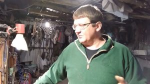 Очки - пластик или стекло ?????