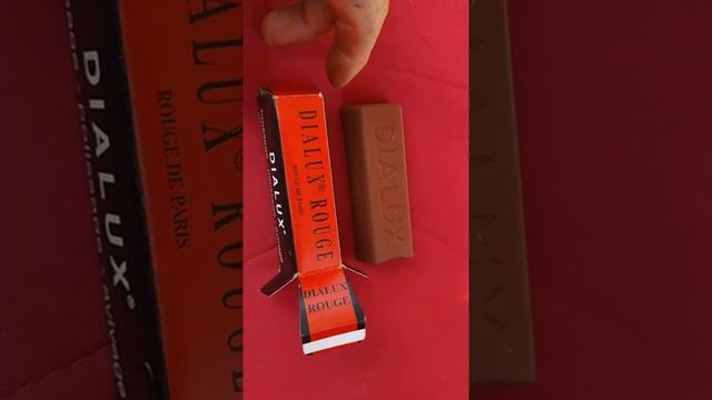 Красная полировочная паста Dialux.Сделано в Париже. Рекомендую. смотреть онлайн