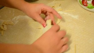 Оригинальный Способ лепки пельменей мантов  modeling of dumplings