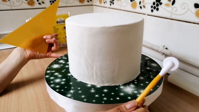 Оформление торта ромбами в домашних условиях.