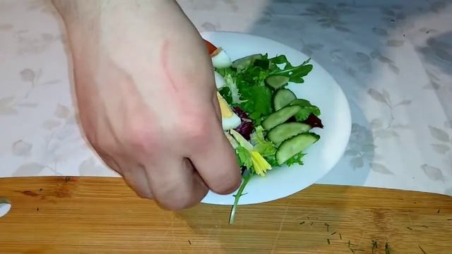 Легка і смачна вечеря- салат з тунцем!!!( sałatka z tuńczykiem) смотреть онлайн