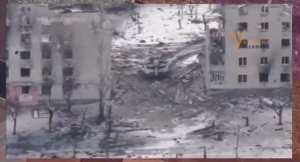 ❗⚔?⚡Российский танк и штурмовые группы движутся по центру Марьинки.⚡