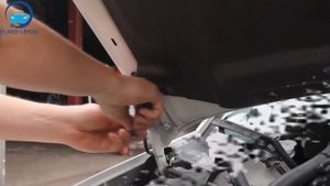 Установка амортизаторов капота на Mitsubishi Outlander XL / Митцубиши Аутлендер ХЛ