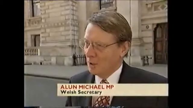 Screaming Lord Sutch death, BBC news report, 17 June 1999 смотреть онлайн