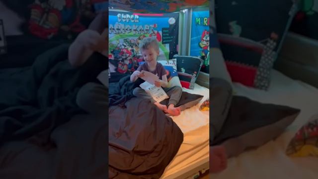 The Cutest DKOldies Unboxing смотреть онлайн