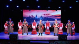 "За Россию, за мою!" народный ансамбль казачьей песни "Зарница", руководитель Халецкая Кристина.