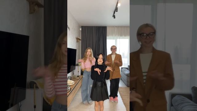 Wednesday Dance Scene ?♀️#wensday #wensdayaddams #wednesday #Amelkakaramelka смотреть онлайн