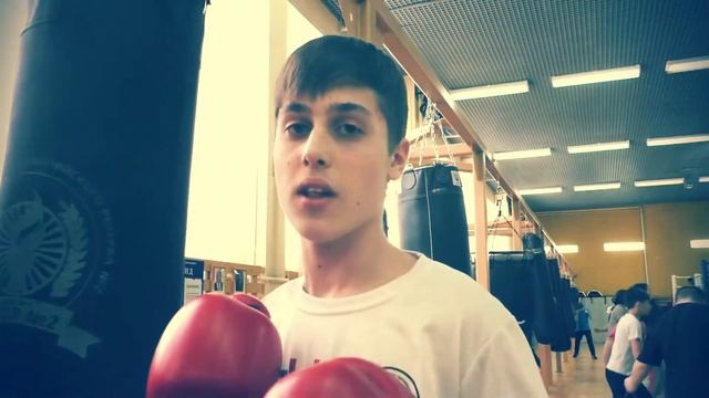 Поздравление к 8 марта от боксёра смотреть онлайн