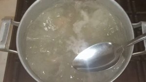 Отварить замороженное говяжье вымя как мягкое сало Сам наелся и кошек накормил