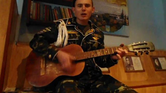 Уезжают в родные края дембеля, дембеля, дембеля