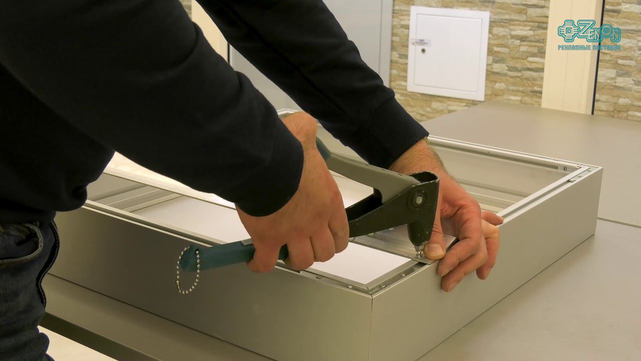 ALU-MOUNT 17. Монтаж вывески на стене из гипсокартона
