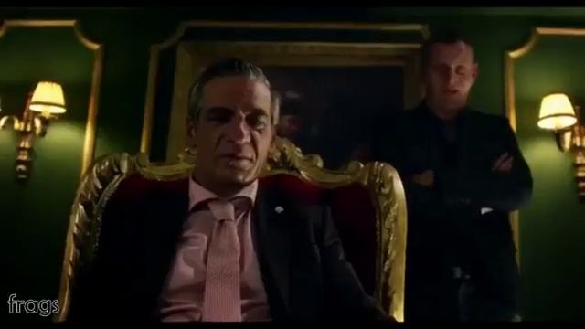 Юрий бойка дерётся с великаном
