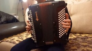 Баян "Юпитер-1ДНВ",  диапазон 37х60, 1 голосный, не выборный, 3х рядный. Продаю.