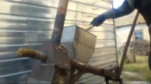 Делаю плотный брикет на ручном прессе. Брикеты из травы.