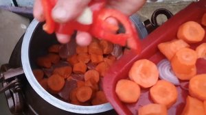 РЫБАК ПРИГОТОВИЛ МЯСО В АФГАНСКОМ КАЗАНЕ