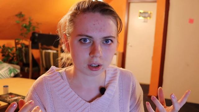 А давайте просто поговорим обо мне и моей жизни? Почему бы и нет... ｡◕‿‿◕｡ смотреть онлайн