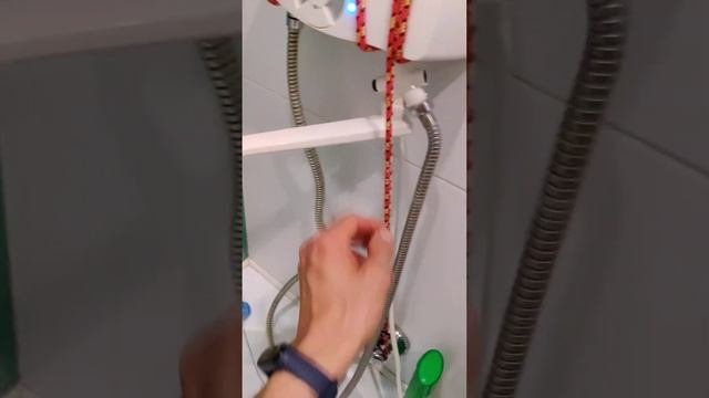 Водонагреватель проточный Electrolux 3,5