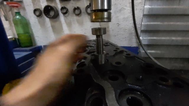 Замена направляющих клапанов на двигателе Д 245