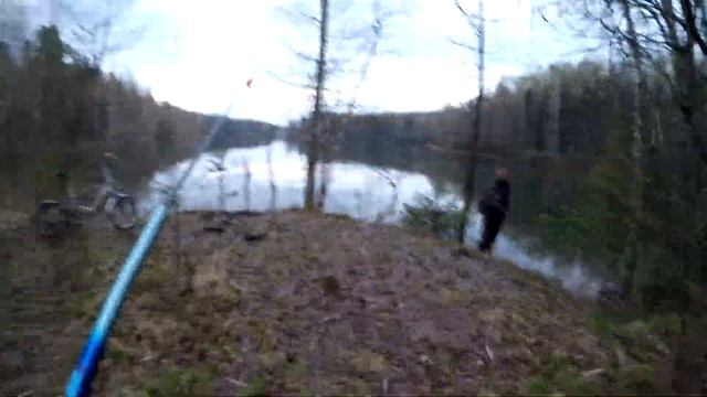 С боковым кивком на лесном озере. Летняя мормышка. Ловля без насадки. смотреть онлайн