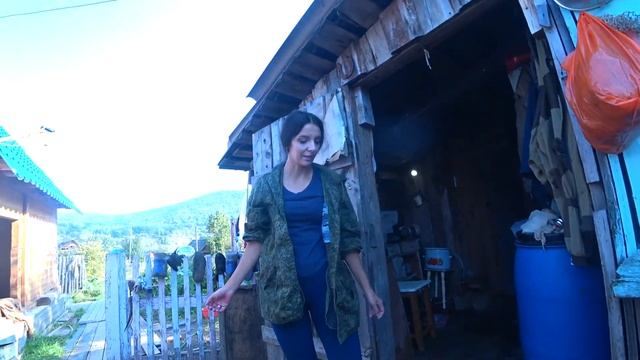 Засолка красной икры. Приготовление Кетовой икры дома. смотреть онлайн