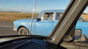 Случайная встреча на дороге / Москвич 412 / 1969 год